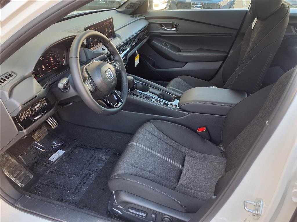 new 2025 Honda Accord Hybrid car, priced at $35,260