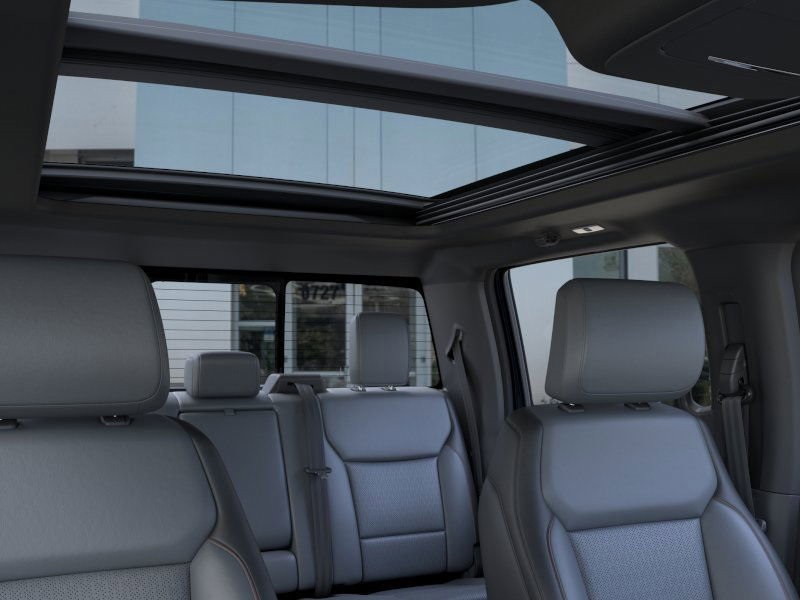 2025 Ford F-150 Lightning Lariat photo 21
