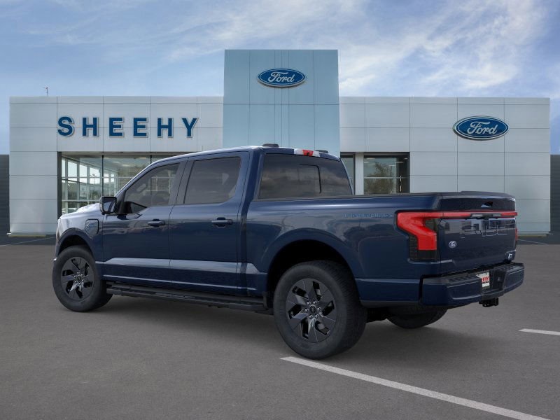 2025 Ford F-150 Lightning Lariat photo 5