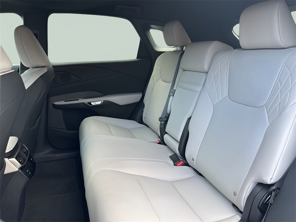 2024 Lexus RX 350 Premium photo 3