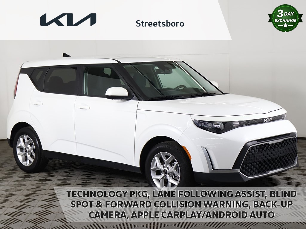 2024 Kia Soul LX's photo