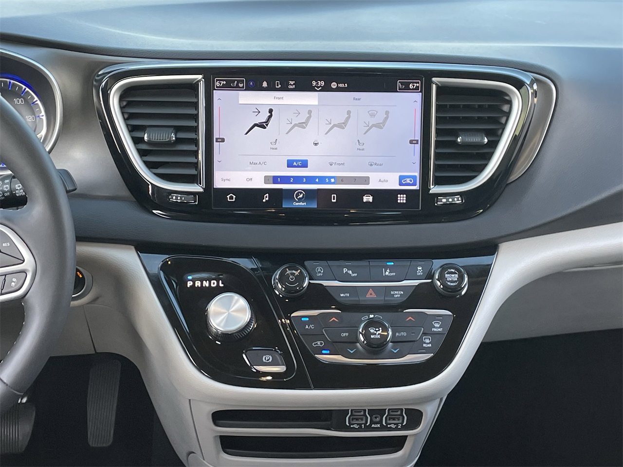 used 2024 Chrysler Pacifica car, priced at $23,993