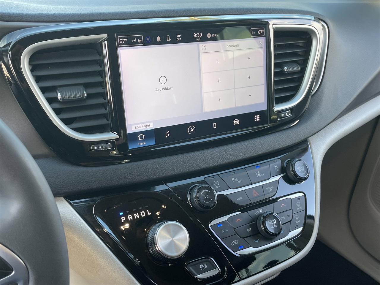 used 2024 Chrysler Pacifica car, priced at $23,993