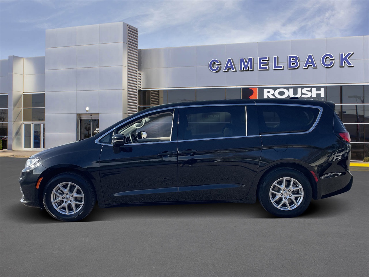 used 2024 Chrysler Pacifica car, priced at $23,993