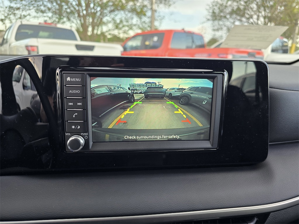 new 2025 Nissan Kicks Play car, priced at $19,995