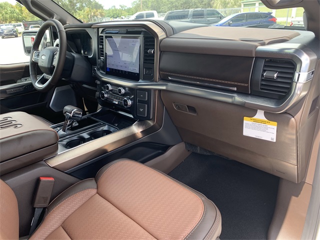 2025 Star White Metallic Tri-Coat Ford F-150 King Ranch 4X4 Truck