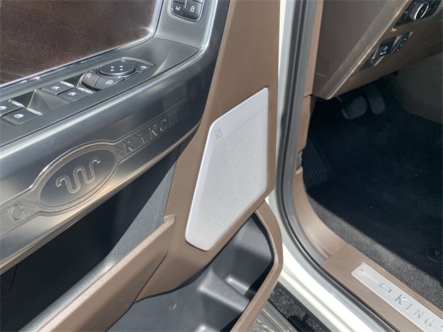 2025 Star White Metallic Tri-Coat Ford F-150 King Ranch 4X4 Truck