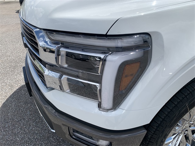 2025 Star White Metallic Tri-Coat Ford F-150 King Ranch 4X4 Truck