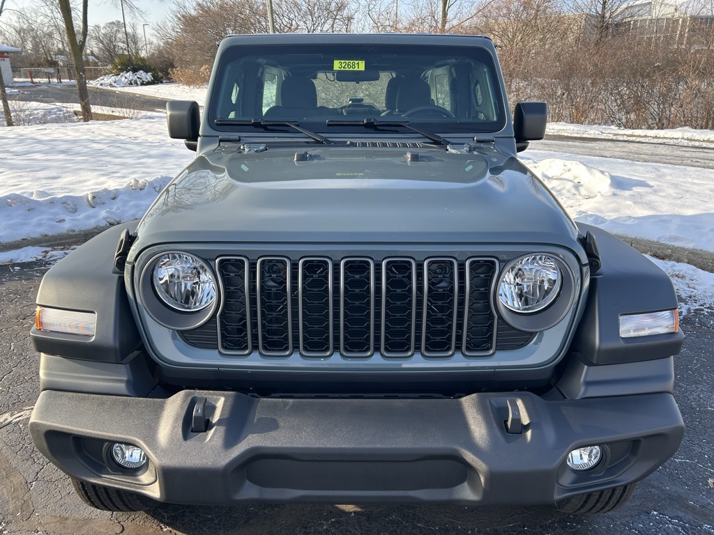 new 2026 Jeep Wrangler car, priced at $46,580