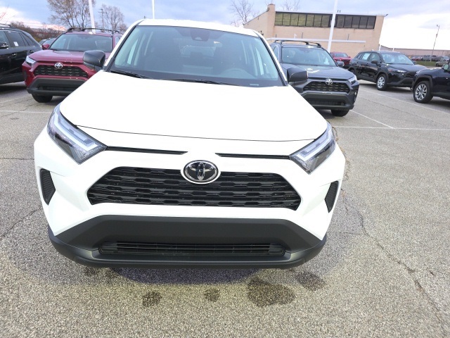 2025 Toyota RAV4 LE photo 2