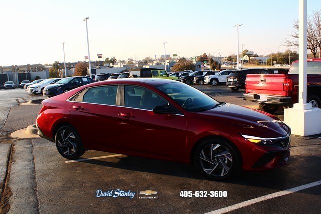 used 2025 Hyundai Elantra car, priced at $20,661