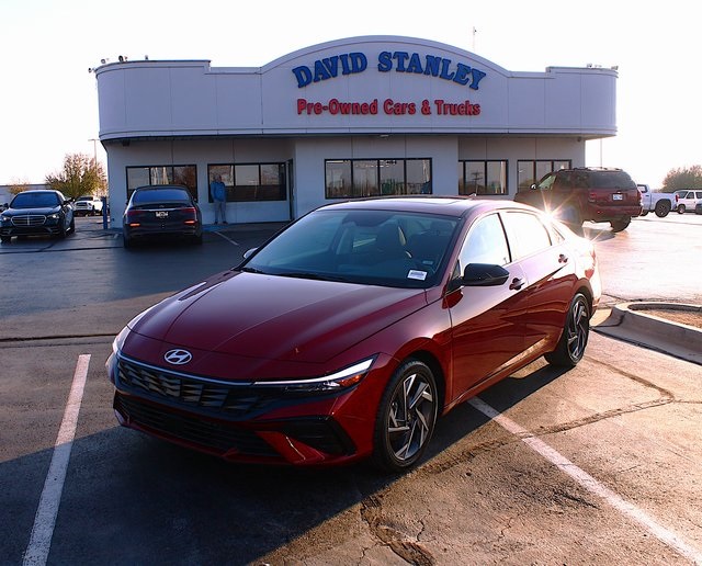 used 2025 Hyundai Elantra car, priced at $20,661