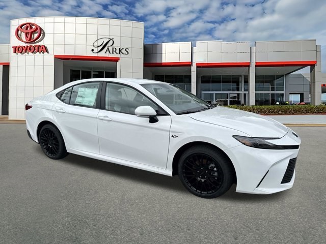 2026 Toyota Camry LE's photo