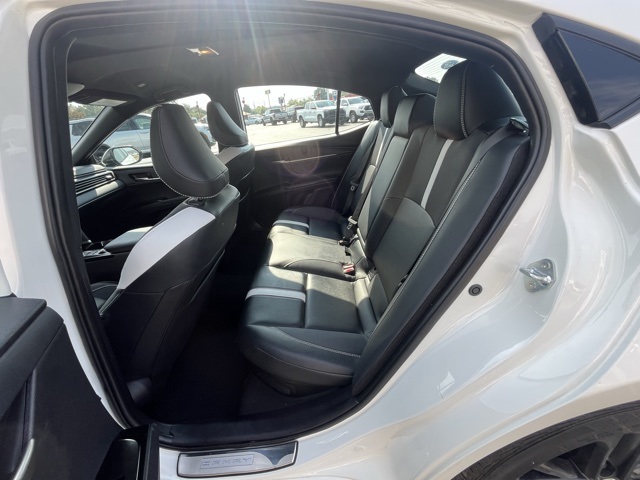 2025 Toyota Camry SE photo 3