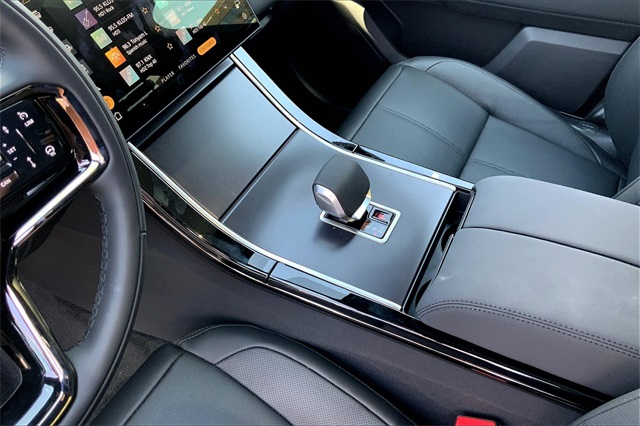 Range Rover Velar P250 Dynamic SE