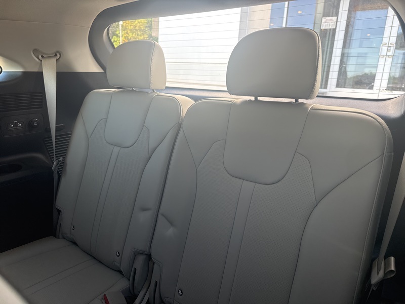 2025 Kia Sorento S photo 17