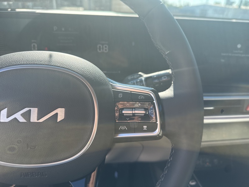 2025 Kia Sorento S photo 28