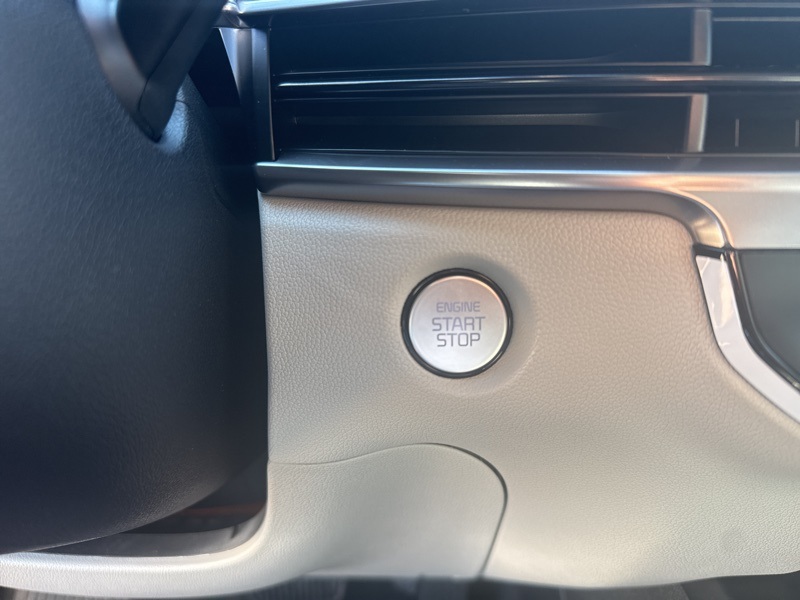 2025 Kia Sorento S photo 29