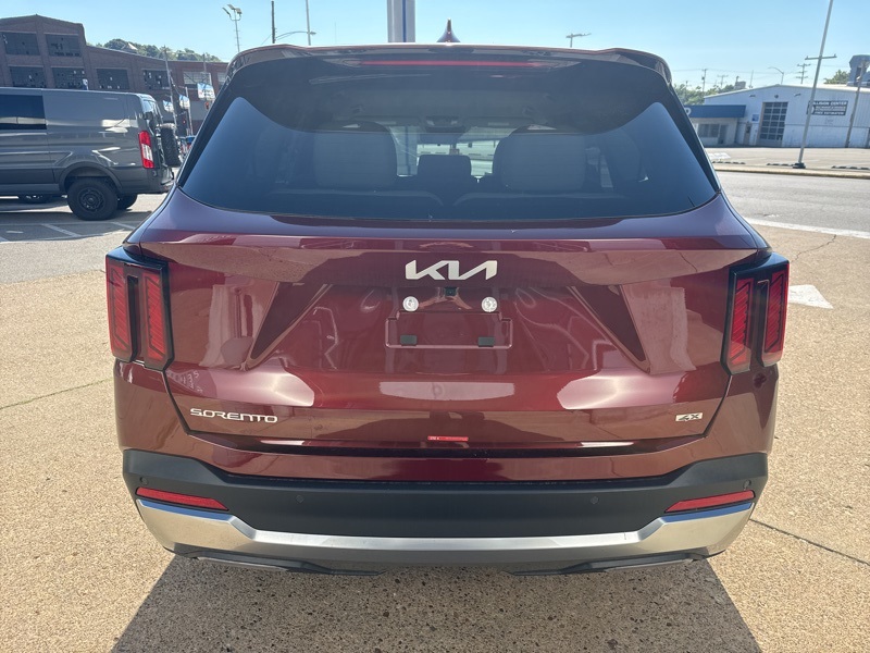 2025 Kia Sorento S photo 5