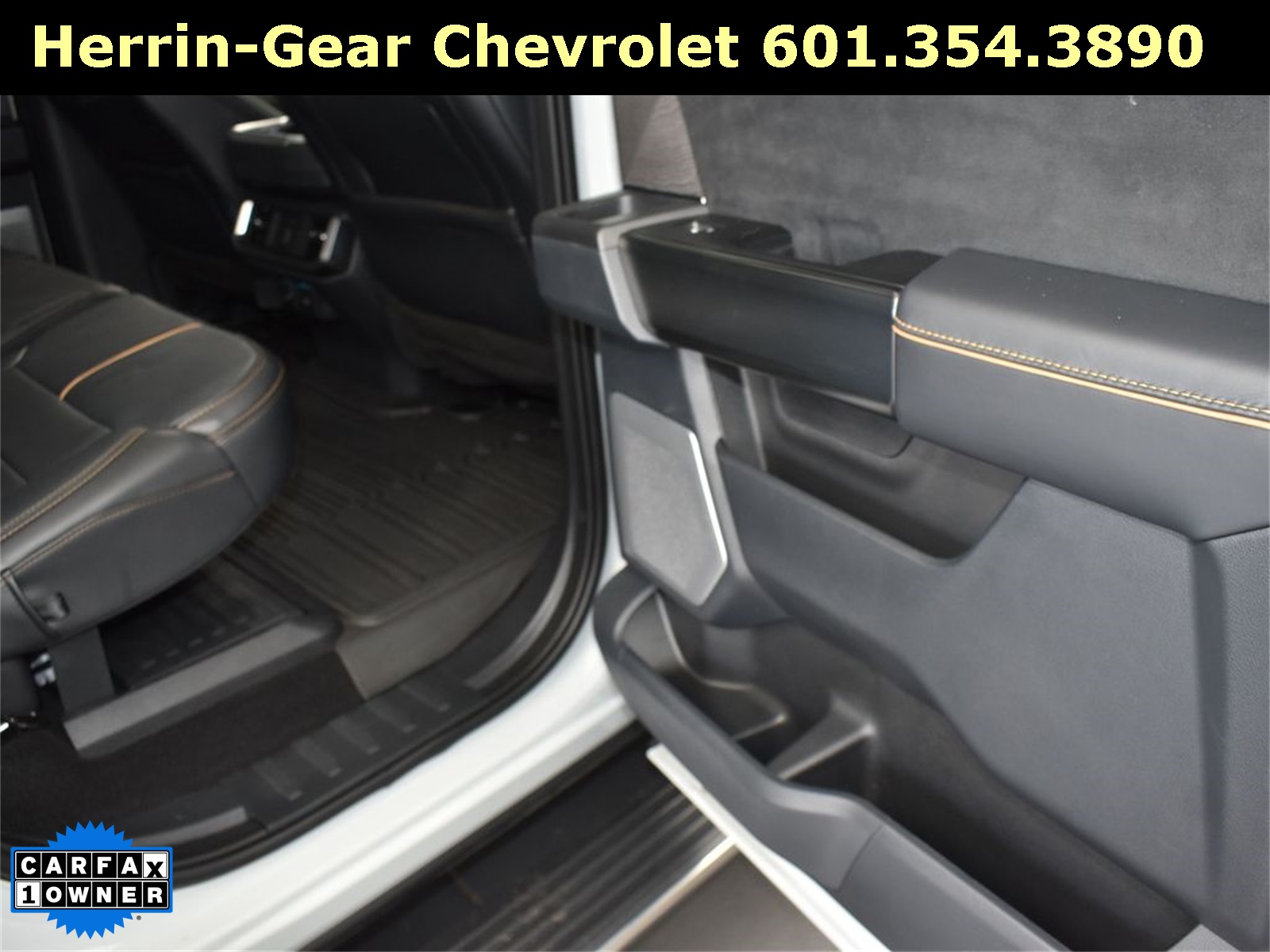 2023 Avalanche Gray Ford F-150 Platinum 4X4 Truck