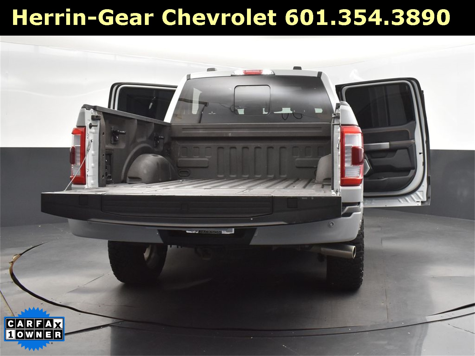 2023 Avalanche Gray Ford F-150 Platinum 4X4 Truck