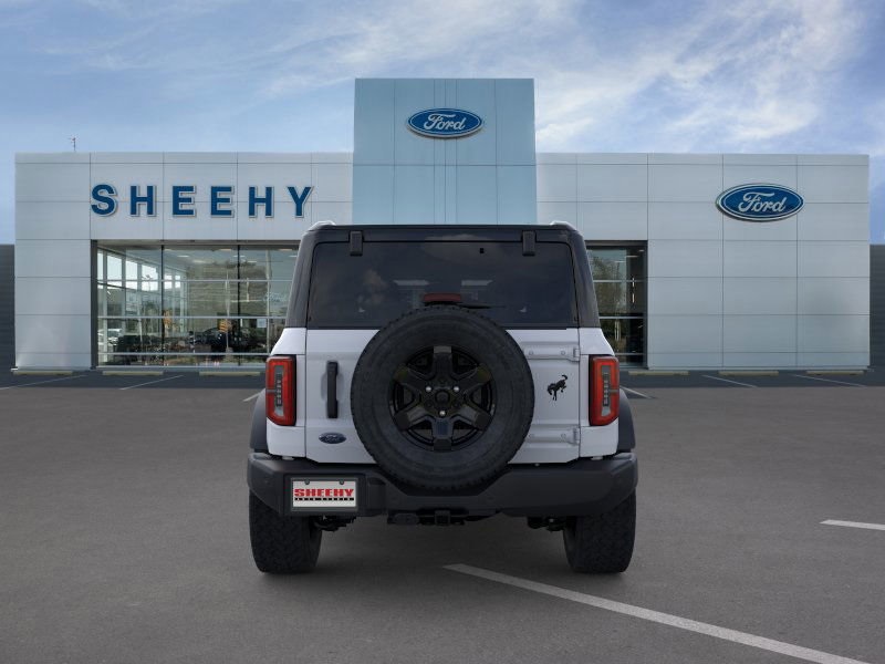 2025 Ford Bronco Outer Banks photo 4