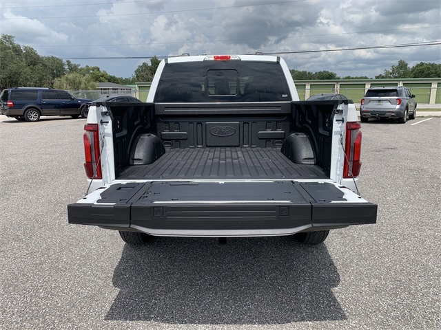2025 Star White Metallic Tri-Coat Ford F-150 King Ranch 4X4 Truck