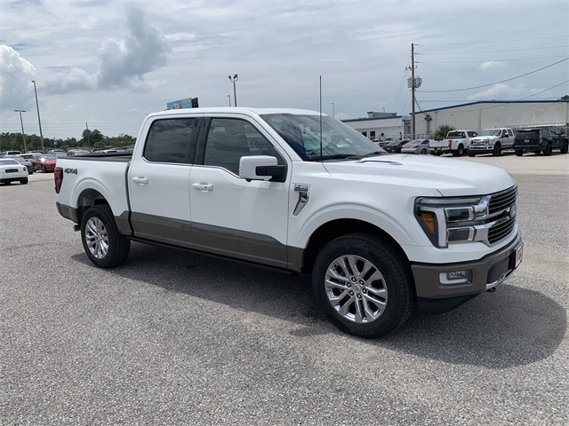 2025 Star White Metallic Tri-Coat Ford F-150 King Ranch 4X4 Truck