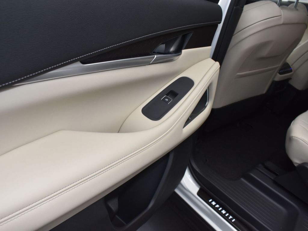 2025 Majestic Infiniti QX60 Sensory AWD SUV