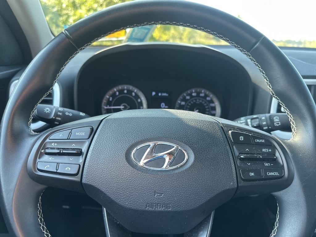 2022 Hyundai Venue SEL Limited photo 4