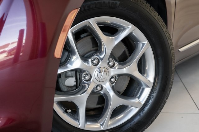 Used 2018 Chrysler Pacifica Limited with VIN 2C4RC1GG5JR149485 for sale in Cartersville, GA