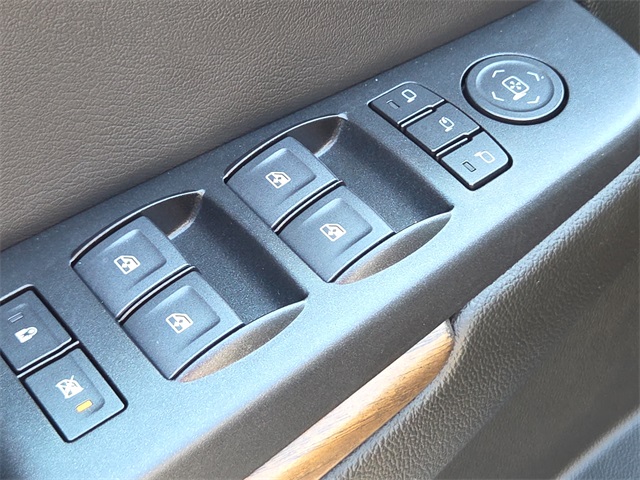 2019 Gmc Yukon Denali photo 16