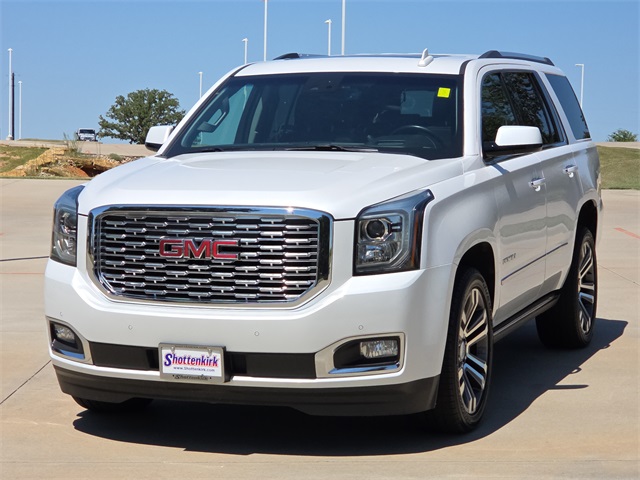 2019 Gmc Yukon Denali photo 2