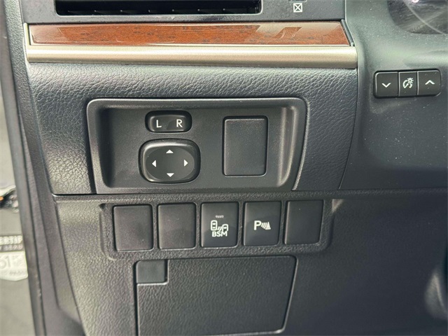 used 2014 Lexus ES car, priced at $15,201