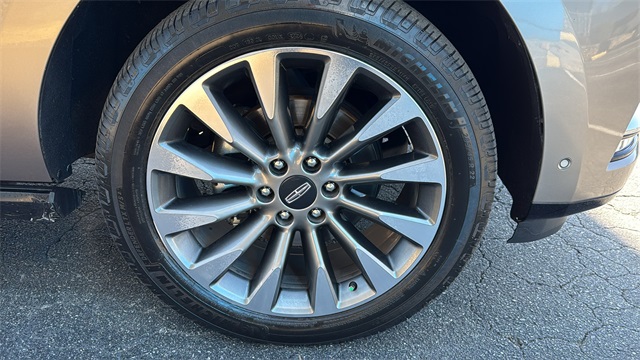 used 2020 Lincoln Navigator L car, priced at $33,280