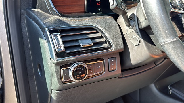 used 2020 Lincoln Navigator L car, priced at $33,280