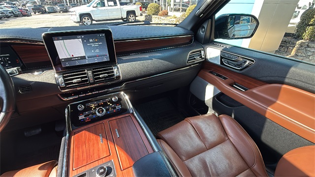 used 2020 Lincoln Navigator L car, priced at $33,280