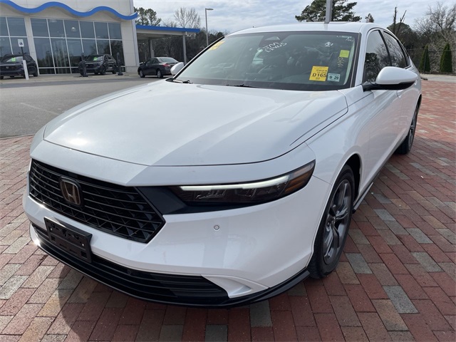 2024 Honda Accord Hybrid EX-L's photo