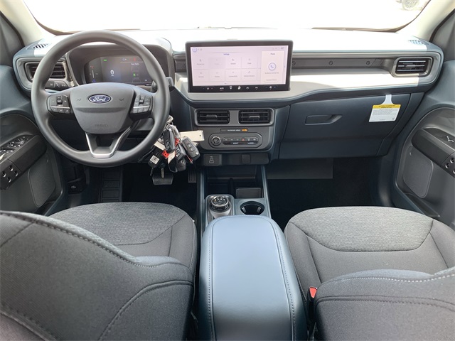 2025 Oxford White Ford Maverick XL AWD Truck