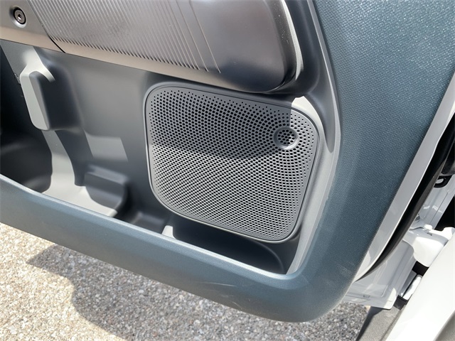 2025 Oxford White Ford Maverick XL AWD Truck