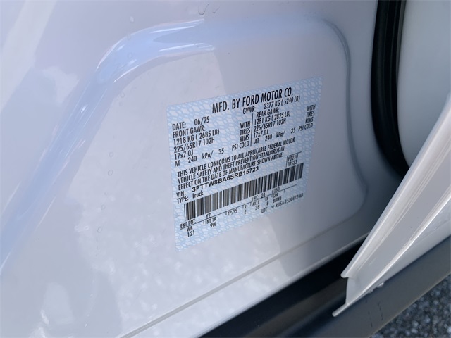 2025 Oxford White Ford Maverick XL AWD Truck