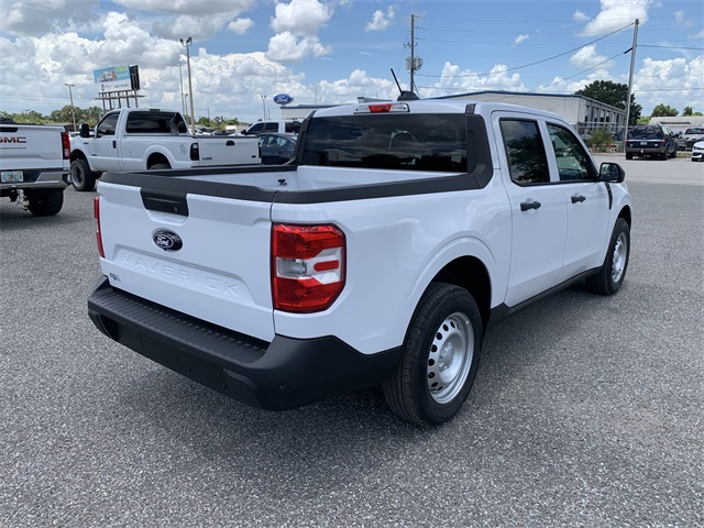 2025 Oxford White Ford Maverick XL AWD Truck