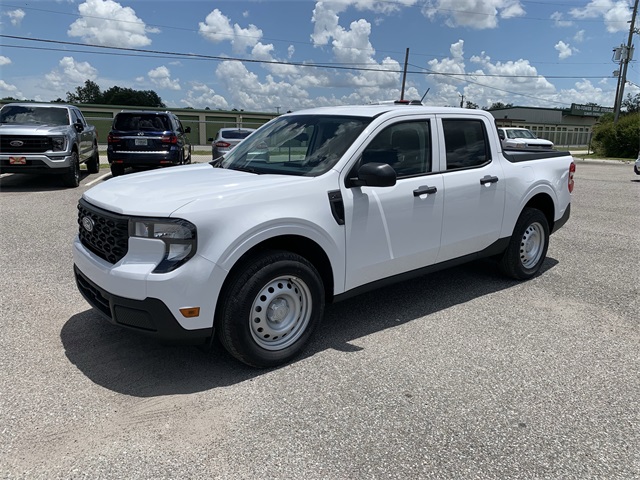 2025 Oxford White Ford Maverick XL AWD Truck