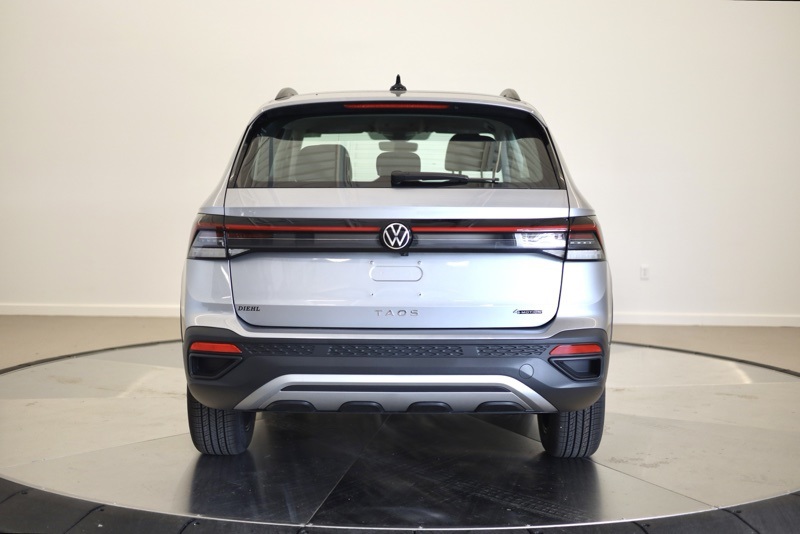 2025 Volkswagen Taos S photo 3