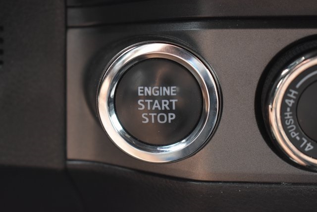 2023 Toyota Tacoma TRD Off-Road photo 18