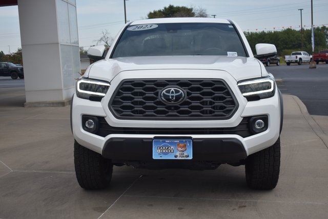 2023 Toyota Tacoma TRD Off-Road photo 2