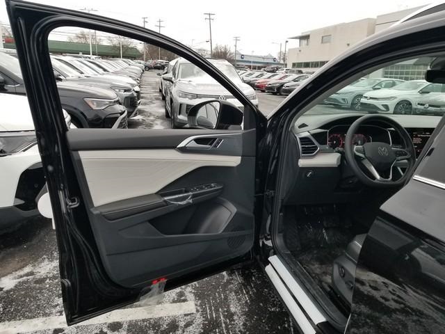 new 2026 Volkswagen Taos car, priced at $39,118