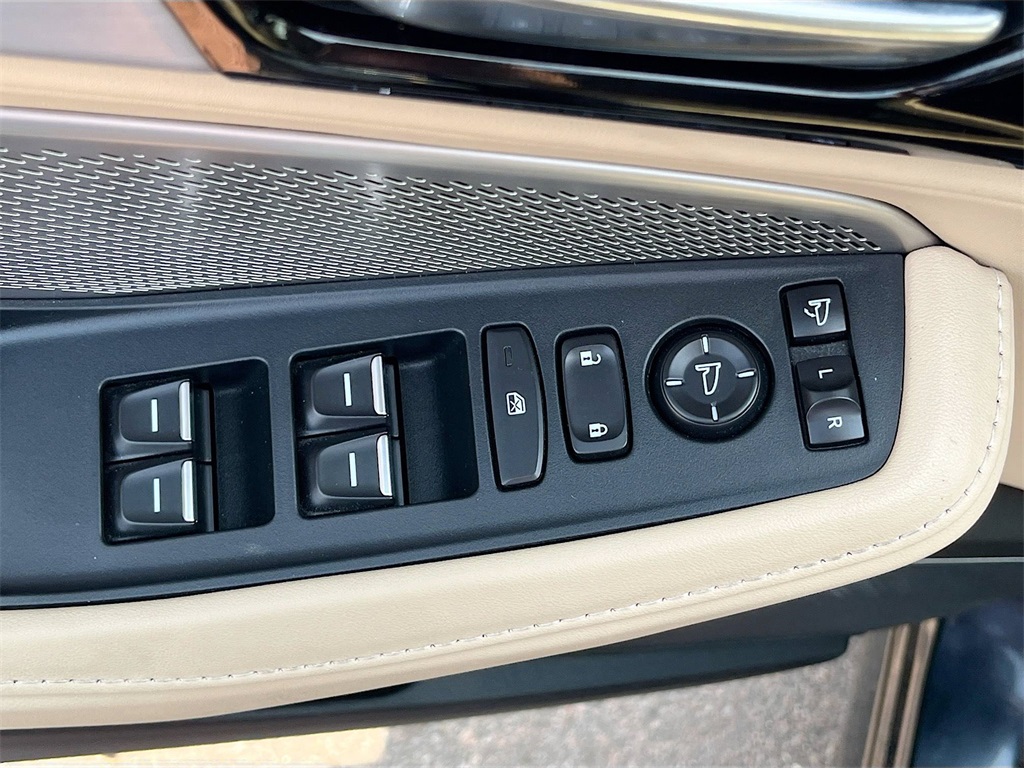 2024 Acura MDX SH-AWD Technology photo 16