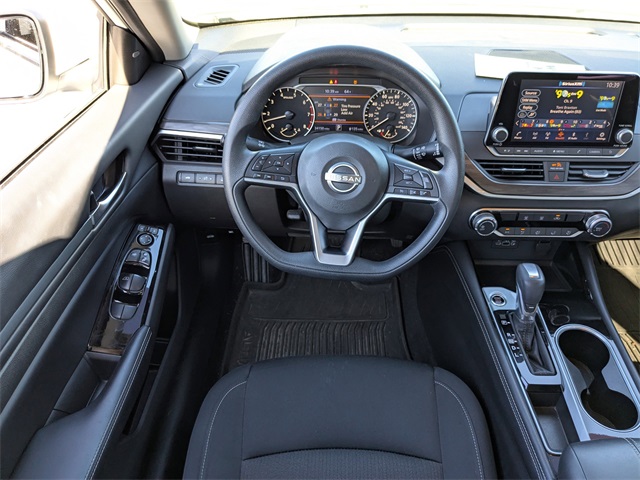 2023 Nissan Altima SV FWD