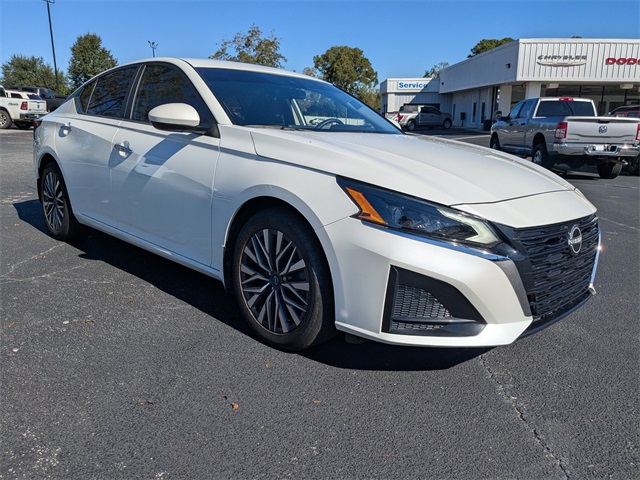 2023 Nissan Altima SV FWD